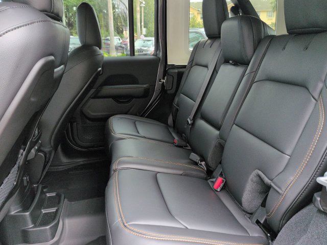 New 2027 Jeep Wrangler Unlimited Sahara AWD/4WD image 14