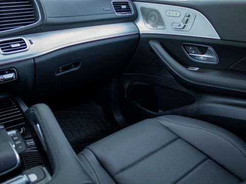 Used 2024 Mercedes-Benz GLS 450 4MATIC image 20