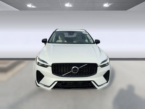 Certified 2023 Volvo XC60 B5 Ultimate w/ Protection Package Premier image 6