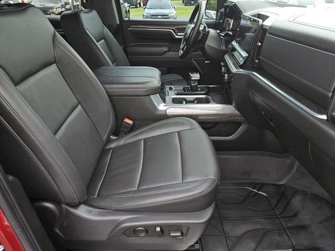 Used 2025 Chevrolet Silverado 1500 LTZ w/ LTZ Convenience Package II AWD/4WD image 35