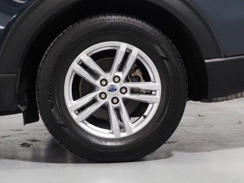 Used 2022 Ford Explorer XLT image 43