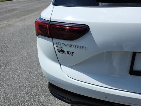 New 2025 Buick Envision Sport Touring image 4