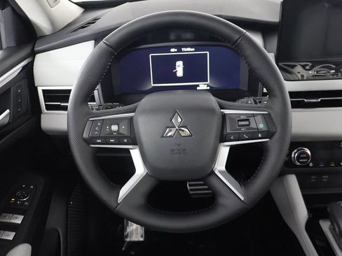 Used 2025 Mitsubishi Outlander SEL AWD/4WD image 42