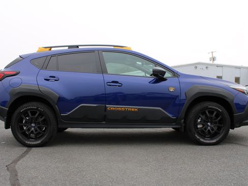 Used 2025 Subaru Crosstrek 2.5i Wilderness AWD/4WD image 6