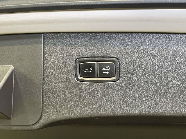 Certified 2023 Porsche Cayenne Turbo GT AWD/4WD image 21