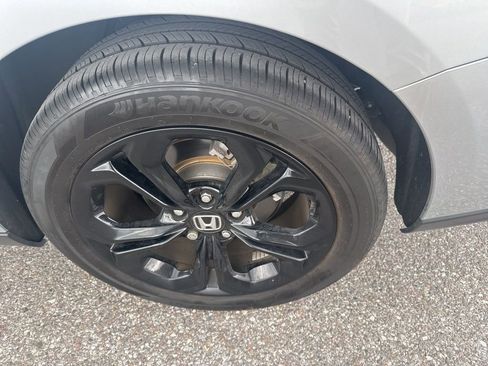 Used 2025 Honda Accord SE image 10
