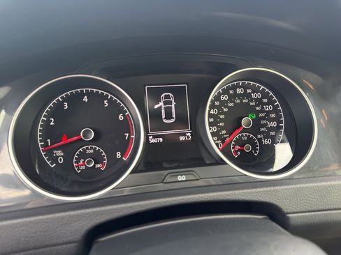 Used 2020 Volkswagen Golf 4-Door image 10