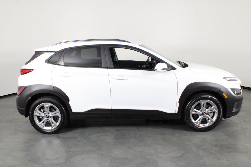 Certified 2022 Hyundai Kona SEL w/ Convenience Package AWD/4WD image 8