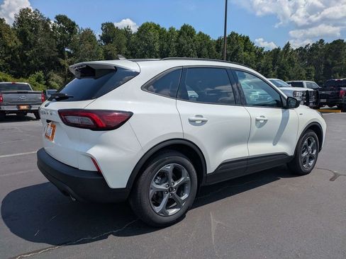 Used 2025 Ford Escape ST-Line w/ Tech Pack #1 FWD image 4