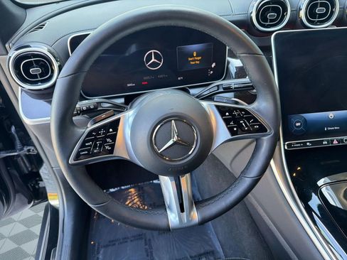 Used 2024 Mercedes-Benz GLC 300 4MATIC image 13