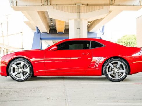 Used 2010 Chevrolet Camaro SS w/ RS Package image 48