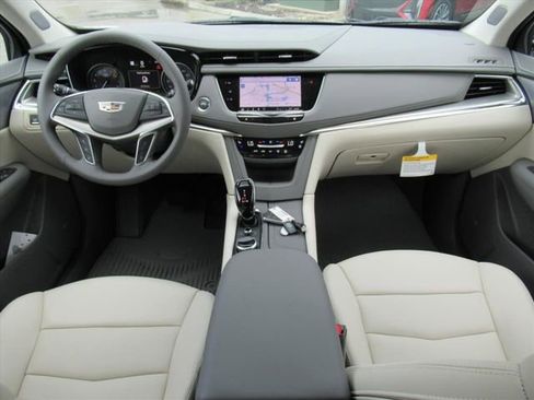 New 2025 Cadillac XT5 Premium Luxury w/ Technology Package image 12