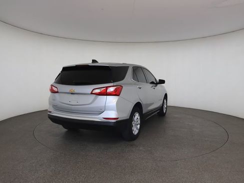 Used 2019 Chevrolet Equinox LT FWD image 17