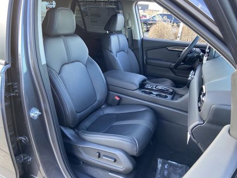 Used 2025 Honda Pilot EX-L image 24