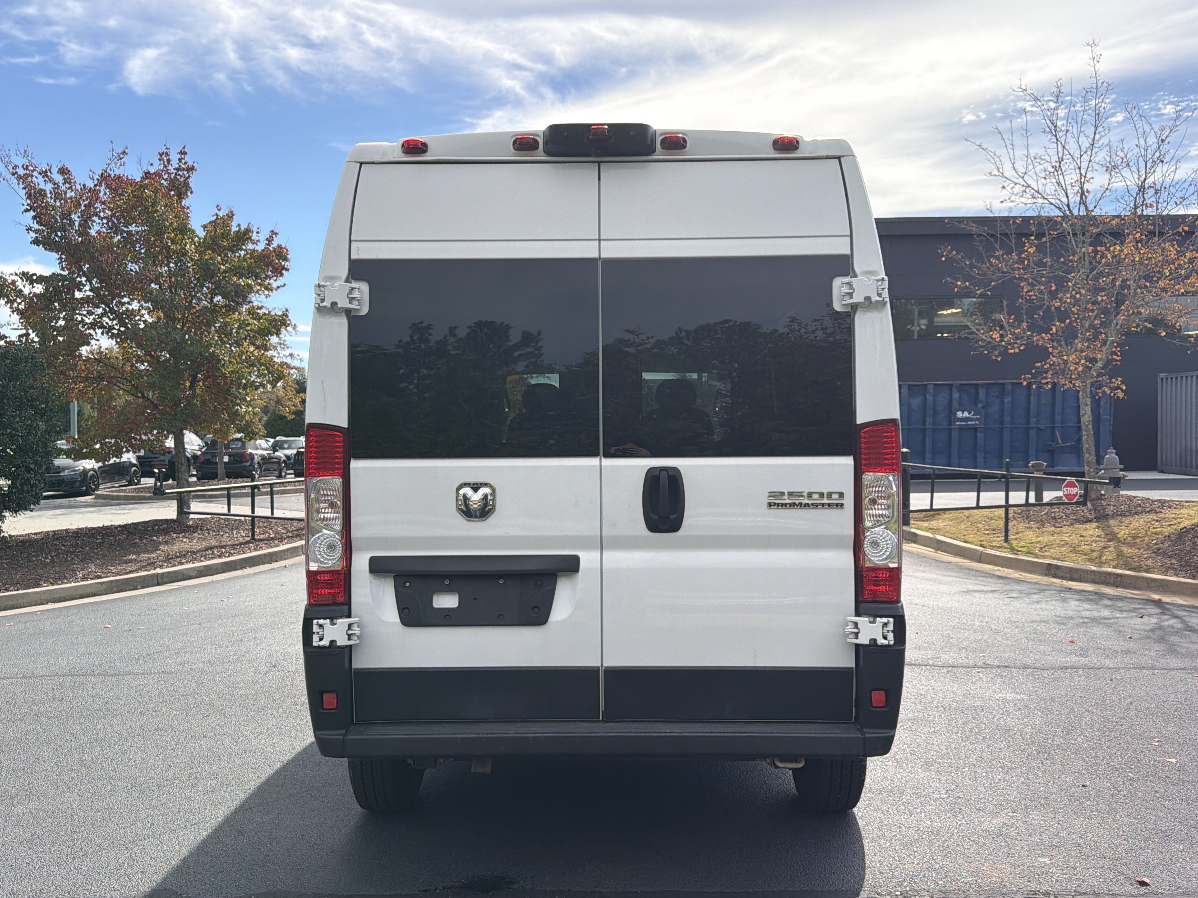 Used 2023 RAM ProMaster 2500 FWD image 12