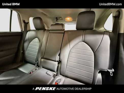 Used 2020 Toyota Highlander XLE FWD image 20