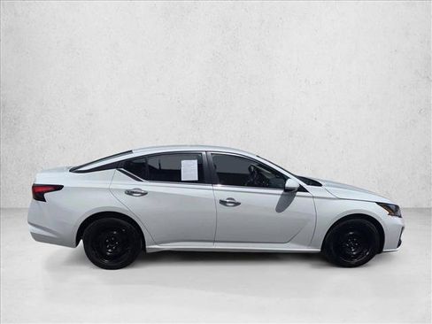 Used 2023 Nissan Altima 2.5 S FWD image 7