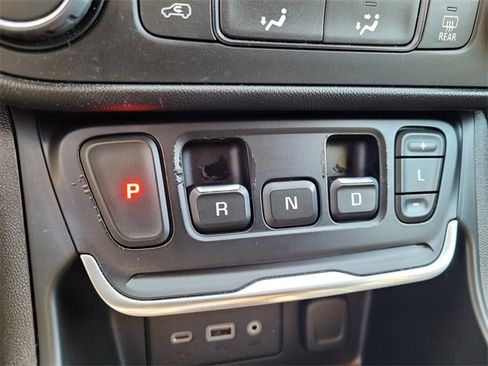 Used 2018 GMC Terrain SLE image 21