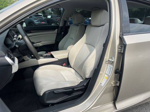 Used 2018 Honda Accord LX image 16