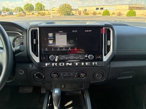 Certified 2025 Nissan Frontier SV AWD/4WD image 15