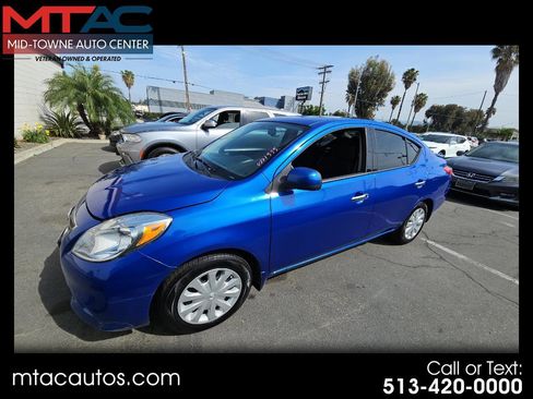 Used 2014 Nissan Versa SV image 1