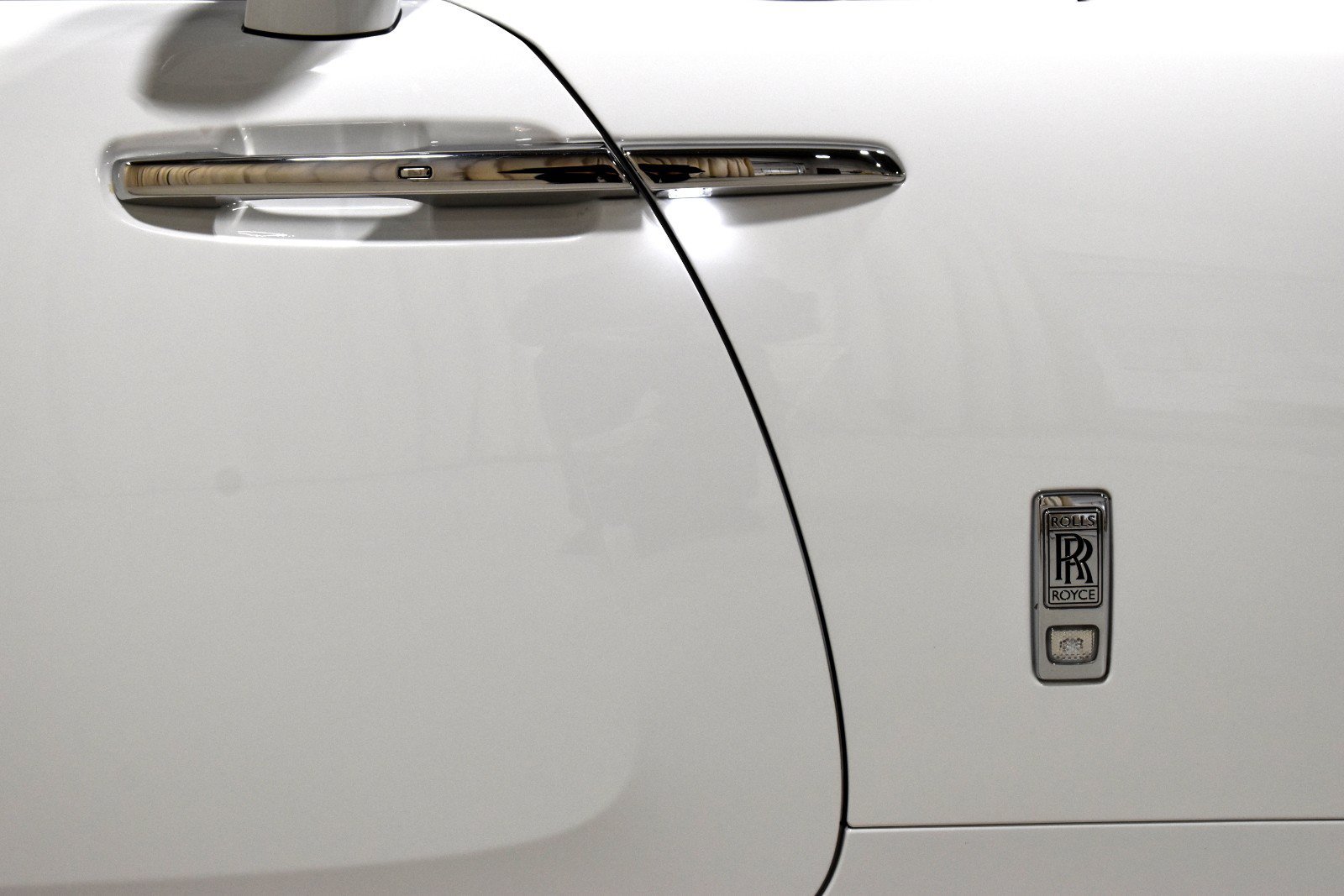 Certified 2020 Rolls-Royce Dawn RWD image 20