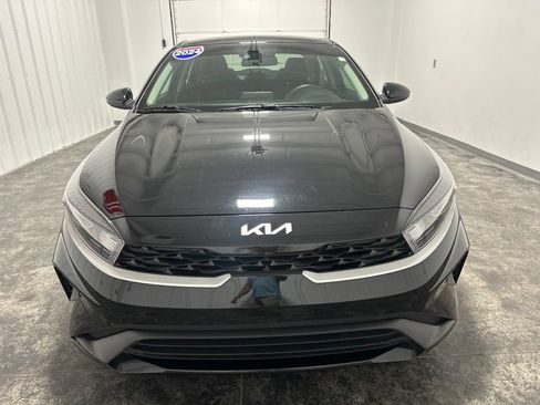 Used 2024 Kia Forte LX FWD image 2