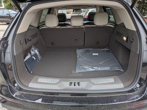 New 2025 Lincoln Nautilus Reserve AWD/4WD image 33