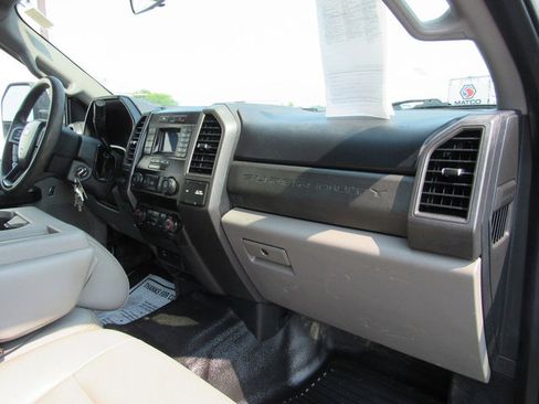 Used 2020 Ford F550 2WD Crew Cab Super Duty image 14