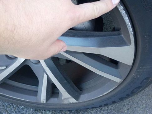 Used 2021 Volvo XC40 T5 R-Design w/ Advanced Package image 43