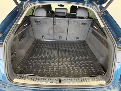 Used 2019 Audi Q8 Prestige w/ Adaptive Chassis Package image 31