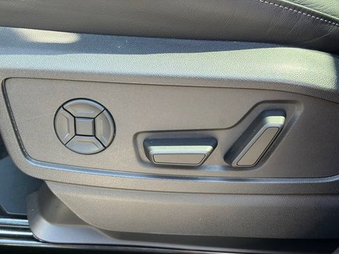 Used 2025 Audi Q5 Premium w/ Convenience Package AWD/4WD image 16