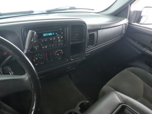 Used 2003 Chevrolet Silverado 2500 LS AWD/4WD image 23