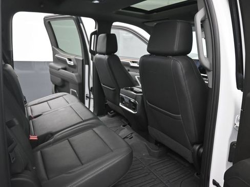 Used 2025 GMC Sierra 1500 Elevation w/ Elevation Premium Package AWD/4WD image 10