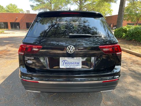 Used 2021 Volkswagen Tiguan SE image 4