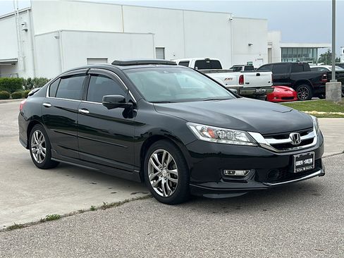 Used 2013 Honda Accord Touring image 10