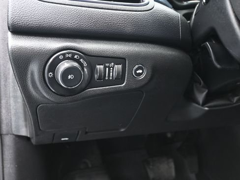 Used 2015 Chrysler 200 S w/ Navigation & Sound Group I image 23