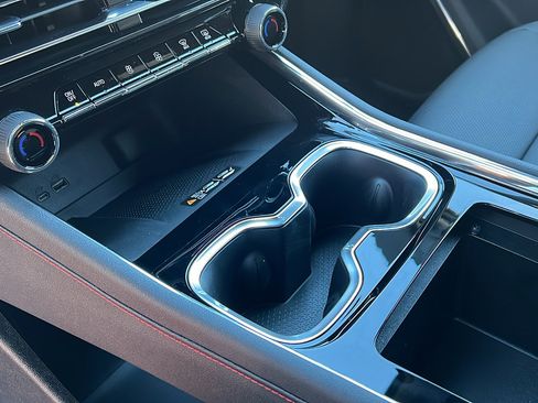 New 2026 Chevrolet Traverse Z71 image 23