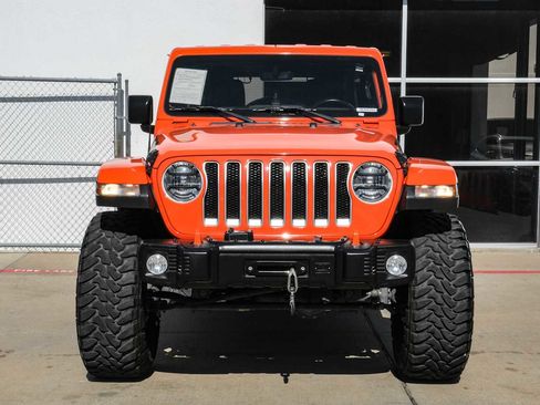 Used 2018 Jeep Wrangler Unlimited Sahara image 5