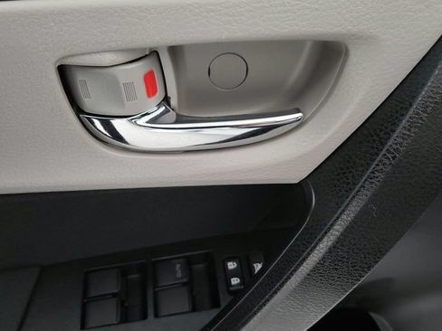 Certified 2016 Toyota Corolla LE FWD image 23