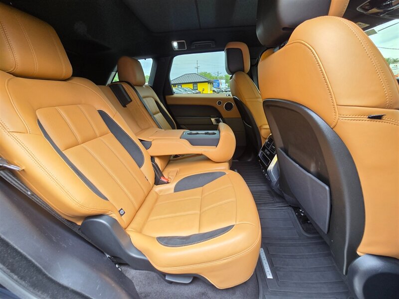 Used 2020 Land Rover Range Rover Sport HSE Dynamic AWD/4WD image 18