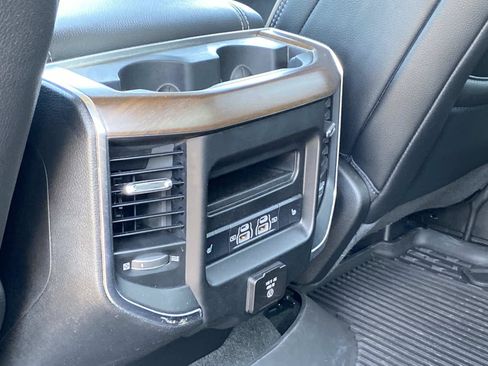 Used 2022 RAM 1500 Laramie AWD/4WD image 13