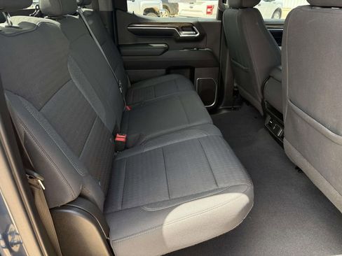 Used 2023 Chevrolet Silverado 1500 LT AWD/4WD image 30