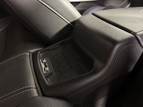 Used 2017 Chevrolet Camaro SS RWD image 15
