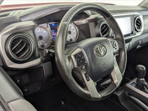 Used 2020 Toyota Tacoma SR5 RWD image 23