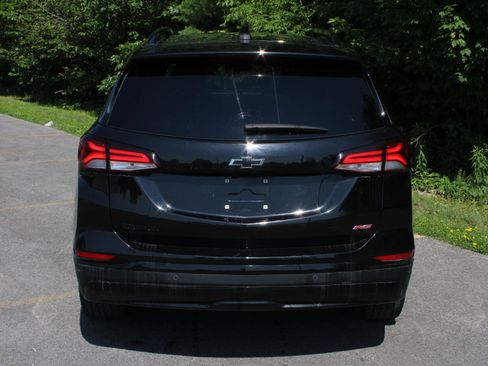 Used 2024 Chevrolet Equinox RS AWD/4WD image 6