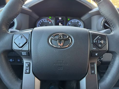 Used 2023 Toyota Tacoma TRD Sport image 10