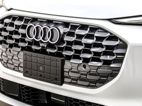 New 2025 Audi Q5 Premium Plus image 13