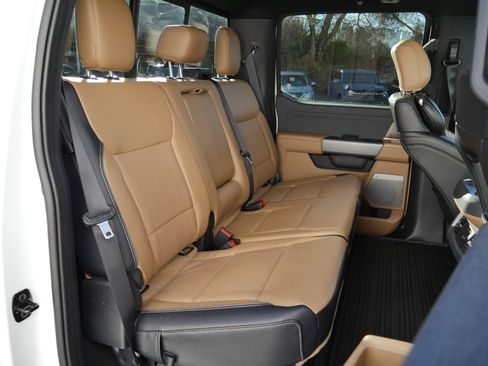 Used 2024 Ford F250 Lariat w/ Lariat Ultimate Package image 32