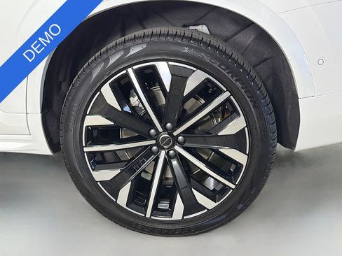 Used 2026 Volvo XC90 T8 Ultra w/ Protection Package AWD/4WD image 34